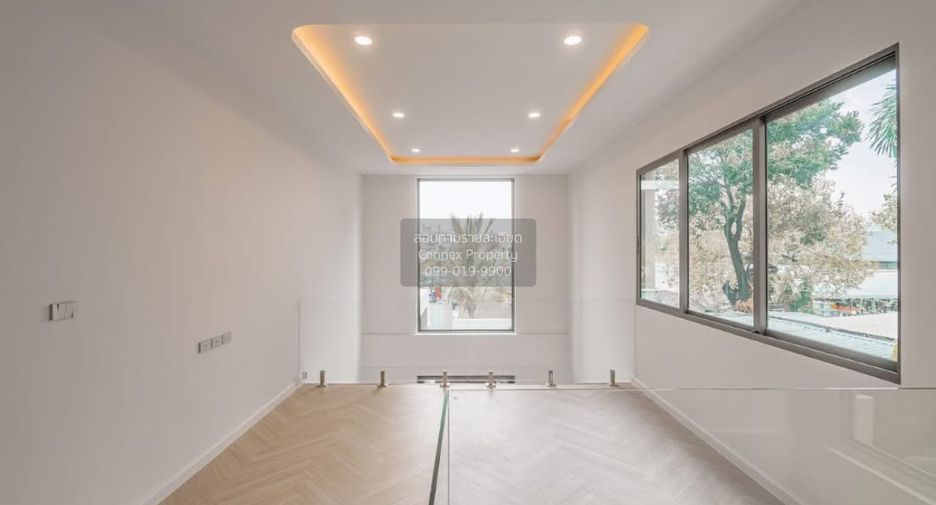 Haus zum Kauf mit 3 Zimmer in Lat Phrao, Bangkok