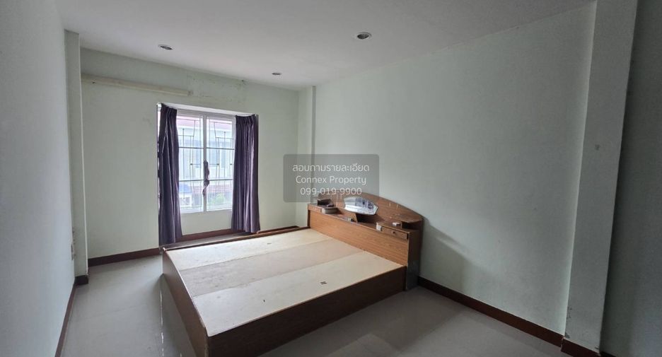 For sale 3 bedrooms townhouse in Bang Bua Thong, Nonthaburi