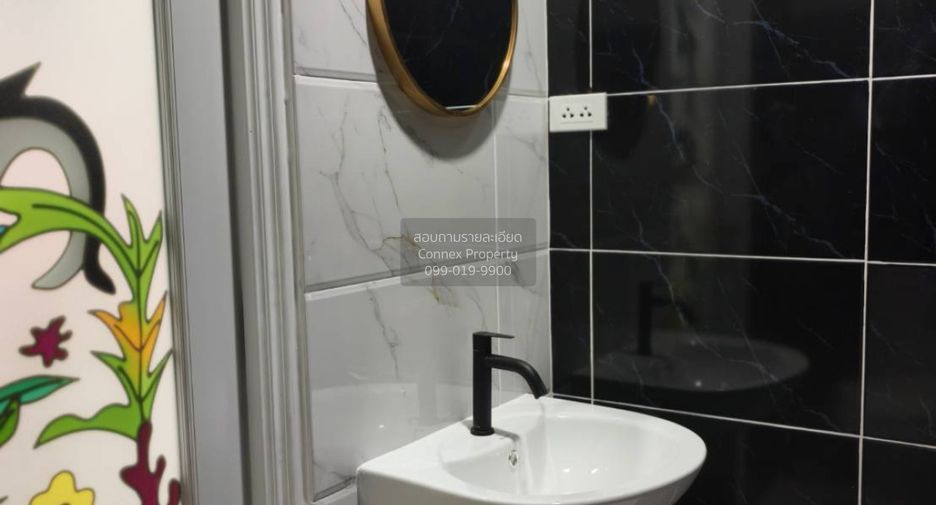 For sale 4 bedrooms townhouse in Khlong Luang, Pathum Thani