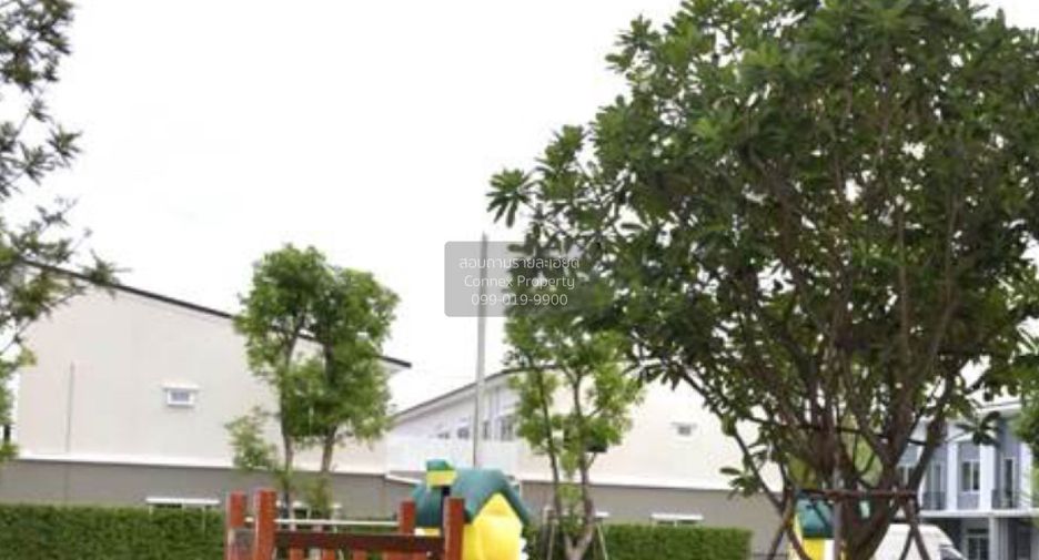 For sale 4 bedrooms townhouse in Mueang Pathum Thani, Pathum Thani
