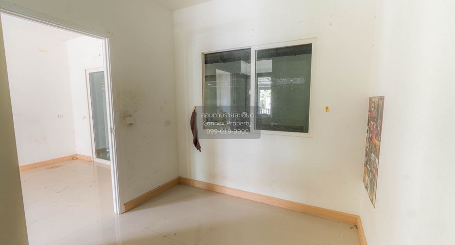 For sale 4 bedrooms townhouse in Mueang Pathum Thani, Pathum Thani