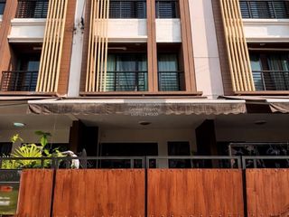 For sale 3 bedrooms townhouse in Phasi Charoen, Bangkok