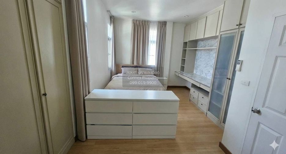 For sale 4 bedrooms house in Suan Luang, Bangkok