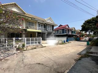 For sale 3 bedrooms house in Mueang Samut Prakan, Samut Prakan