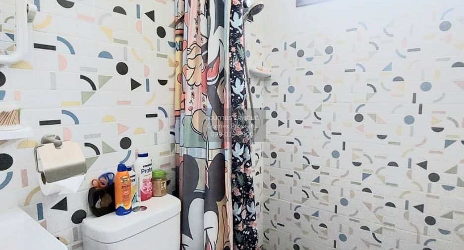 Casa en venta de 5 habitaciones en Lam Luk Ka, Pathum Thani