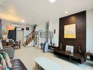 Casa en venta de 5 habitaciones en Lam Luk Ka, Pathum Thani