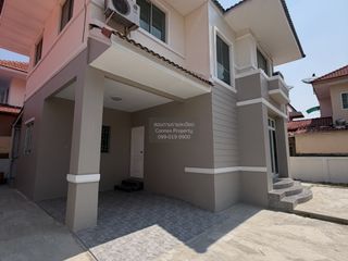 For sale 4 bedrooms house in Mueang Samut Prakan, Samut Prakan