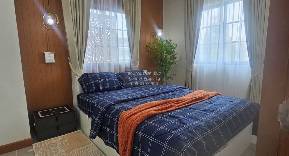For sale 4 bedrooms townhouse in Lat Krabang, Bangkok