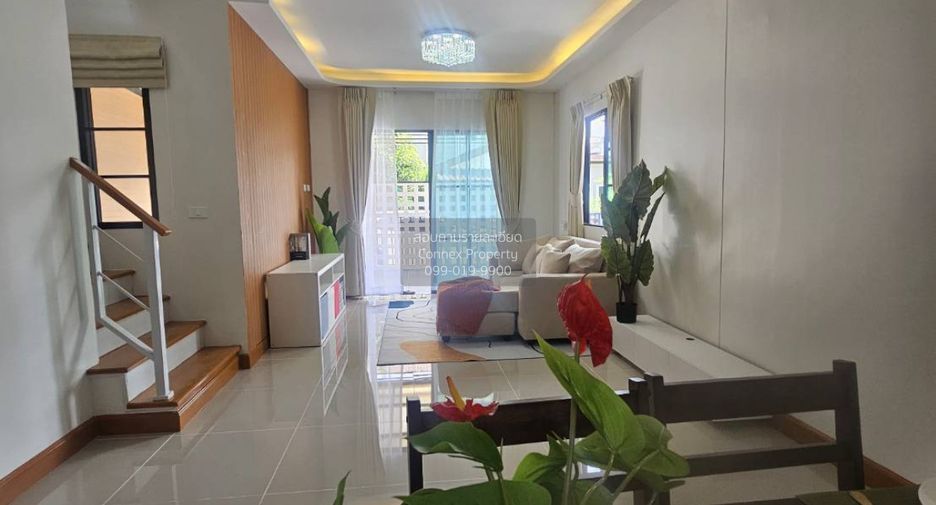 For sale 4 bedrooms townhouse in Lat Krabang, Bangkok