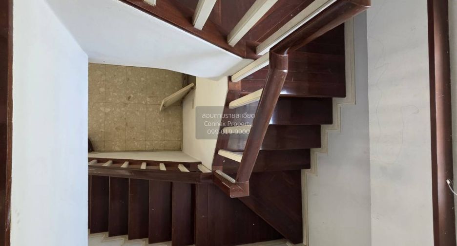 For sale 3 bedrooms house in Taling Chan, Bangkok