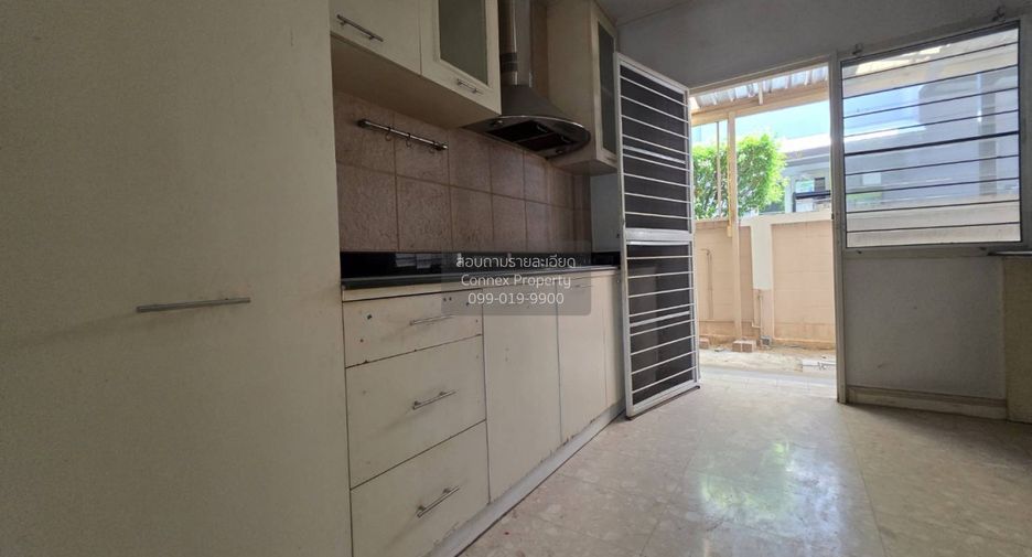 For sale 3 bedrooms house in Taling Chan, Bangkok
