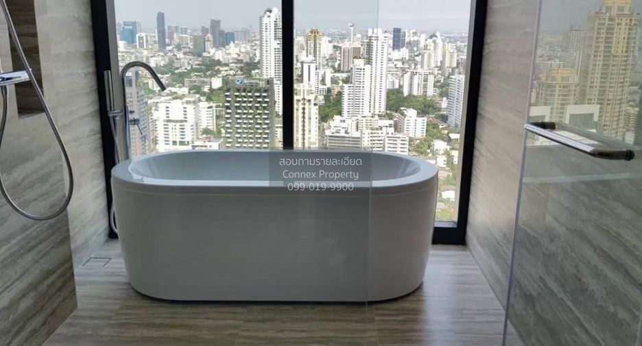 Condo en venta de 2 habitaciones en Khlong Toei, Bangkok