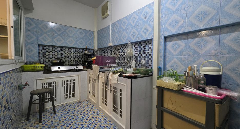 Casa adosada en venta de 3 habitaciones en Khlong San, Bangkok