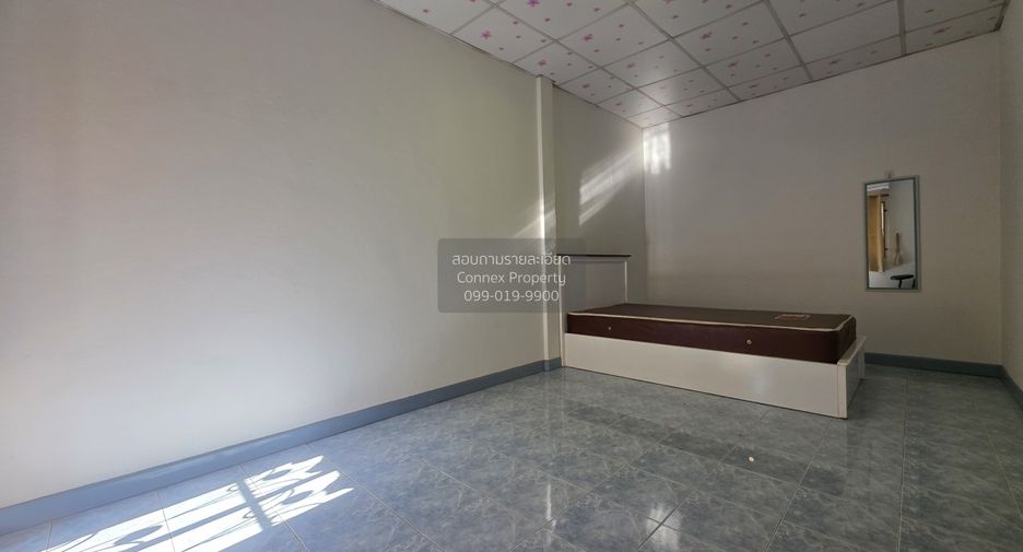 Casa adosada en venta de 3 habitaciones en Khlong San, Bangkok