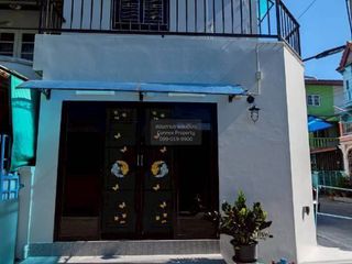 For sale 4 bedrooms townhouse in Nong Khaem, Bangkok