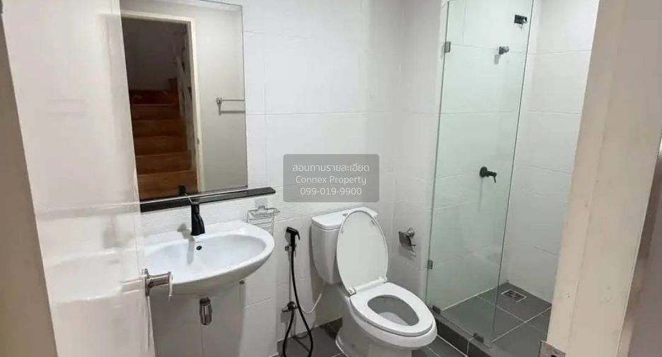 For sale 4 bedrooms townhouse in Prawet, Bangkok