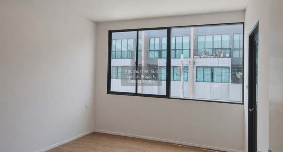For sale 3 ベッドルーム townhouse in Sai Mai, Bangkok
