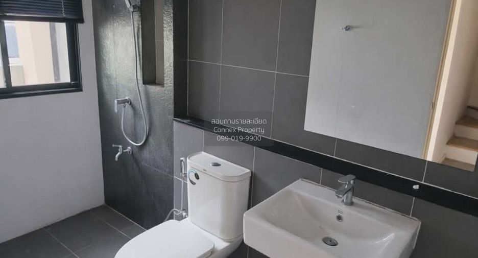 For sale 3 ベッドルーム townhouse in Sai Mai, Bangkok