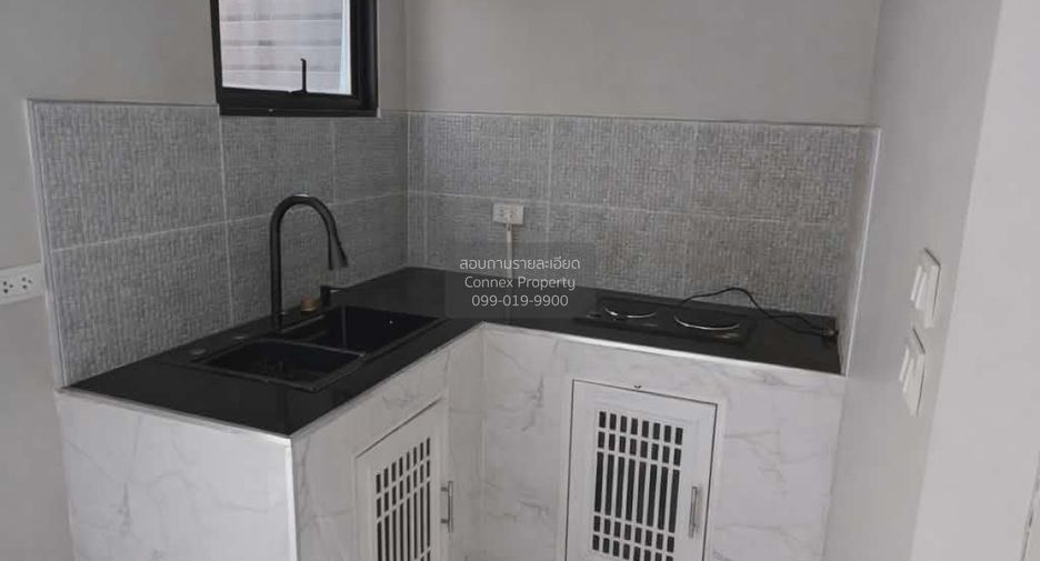 For sale 3 ベッドルーム townhouse in Sai Mai, Bangkok