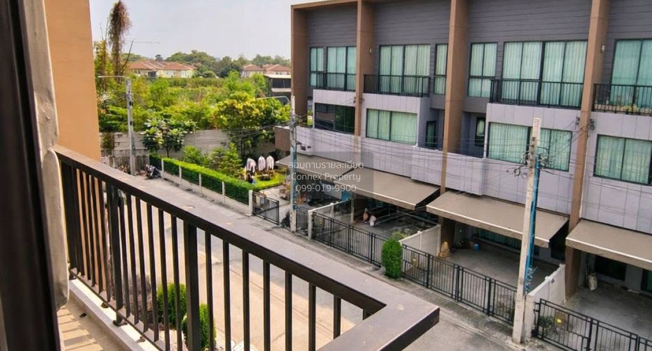 For sale 3 ベッドルーム townhouse in Sai Mai, Bangkok