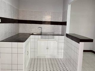 出售 3 卧室 联排别墅 在 Krathum Baen, Samut Sakhon