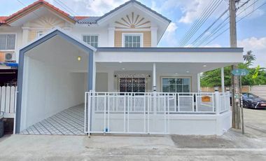 Reihenhaus zum Kauf mit 4 Zimmer in Bang Yai, Nonthaburi