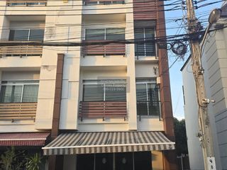 For sale 6 bedrooms townhouse in Lat Phrao, Bangkok