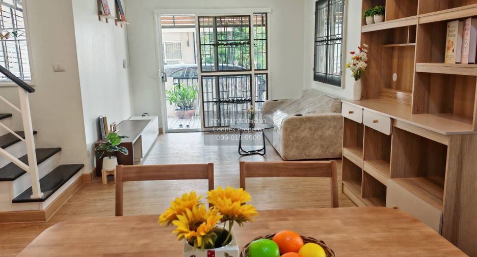 For sale 3 bedrooms townhouse in Bang Phli, Samut Prakan