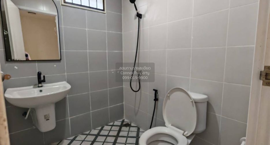 For sale 3 bedrooms townhouse in Bang Phli, Samut Prakan