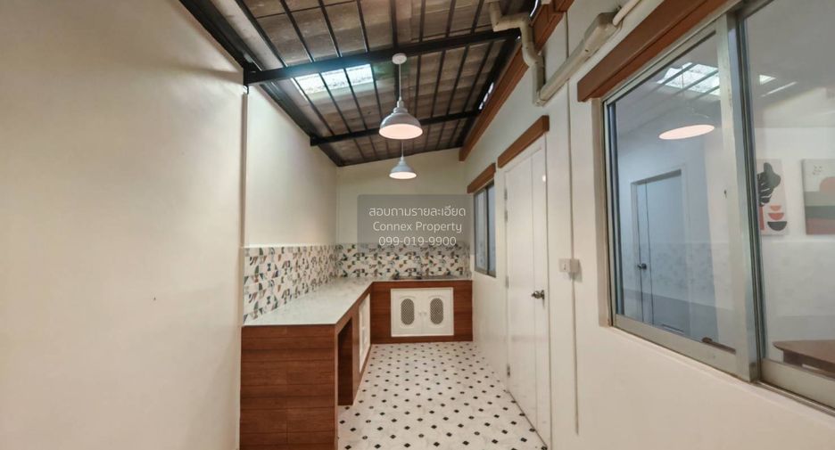 For sale 3 bedrooms townhouse in Bang Phli, Samut Prakan