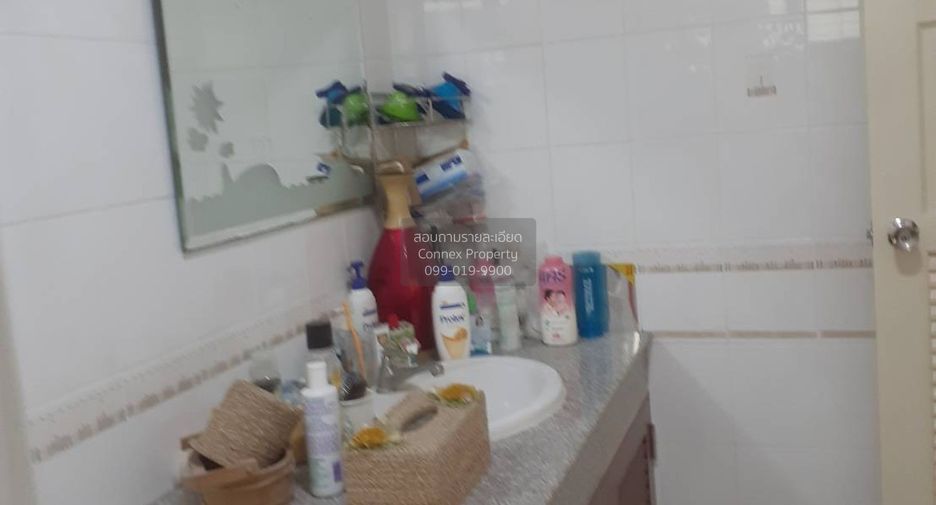 Haus zum Kauf mit 3 Zimmer in Phutthamonthon, Nakhon Pathom
