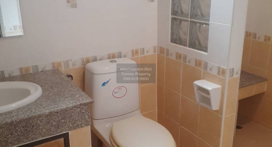 Haus zum Kauf mit 3 Zimmer in Phutthamonthon, Nakhon Pathom