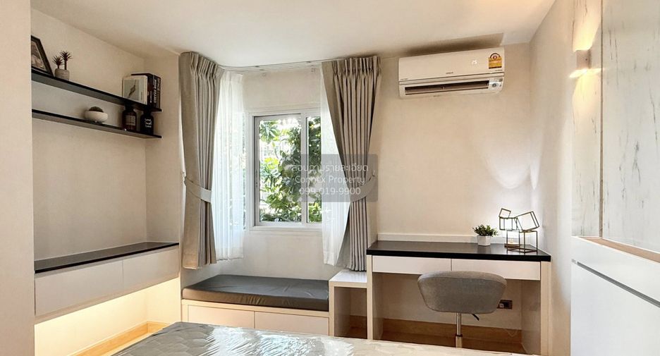 For sale 2 bedrooms condo in Phra Khanong, Bangkok