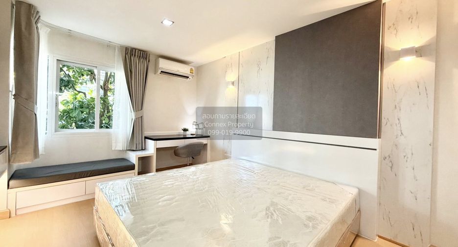 For sale 2 bedrooms condo in Phra Khanong, Bangkok