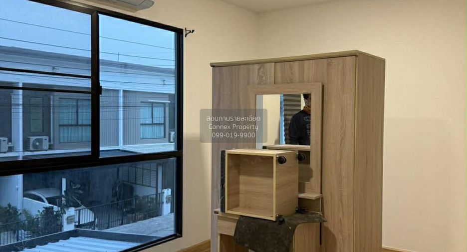 For sale 3 bedrooms townhouse in Bang Phli, Samut Prakan