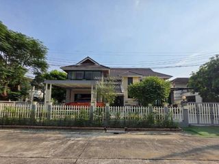 For sale 5 bedrooms house in Taling Chan, Bangkok