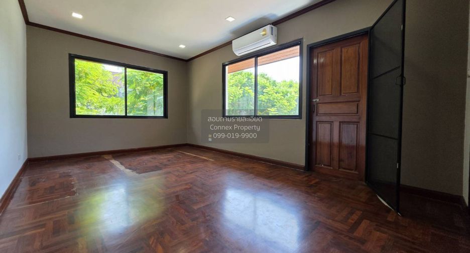 For sale 5 bedrooms house in Taling Chan, Bangkok