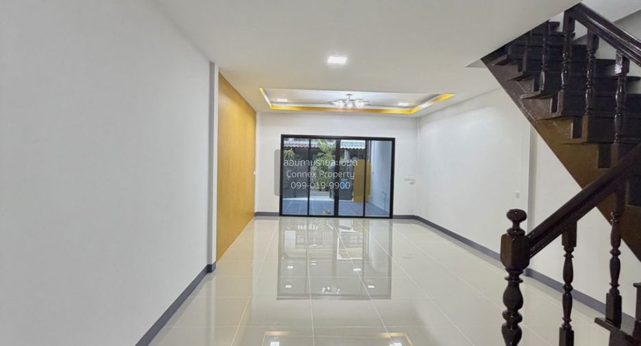 For sale 2 bedrooms townhouse in Pak Kret, Nonthaburi