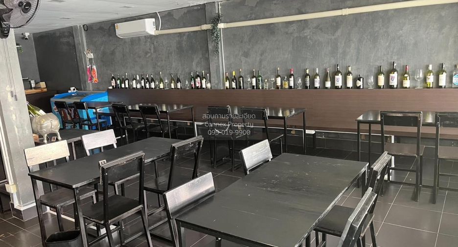Local comercial en venta de 2 habitaciones en Chatuchak, Bangkok