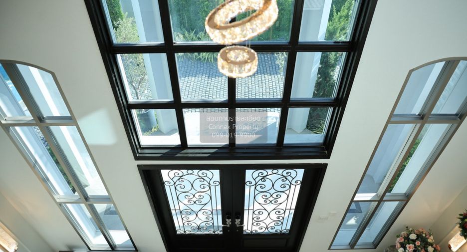 For sale 5 bedrooms house in Lat Krabang, Bangkok
