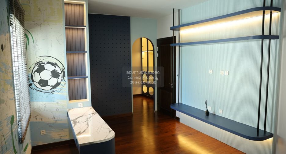 For sale 5 bedrooms house in Lat Krabang, Bangkok