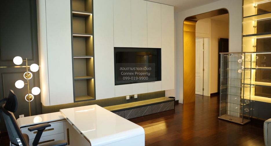 For sale 5 bedrooms house in Lat Krabang, Bangkok