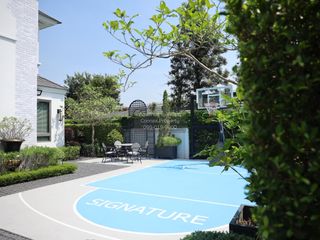 For sale 5 bedrooms house in Lat Krabang, Bangkok