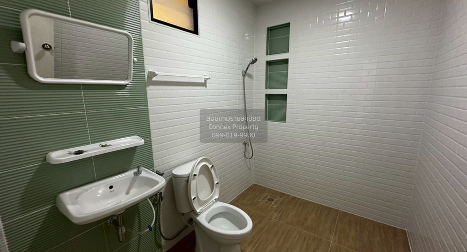For sale 2 ベッドルーム townhouse in Sai Mai, Bangkok