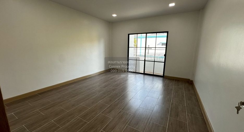 For sale 2 ベッドルーム townhouse in Sai Mai, Bangkok