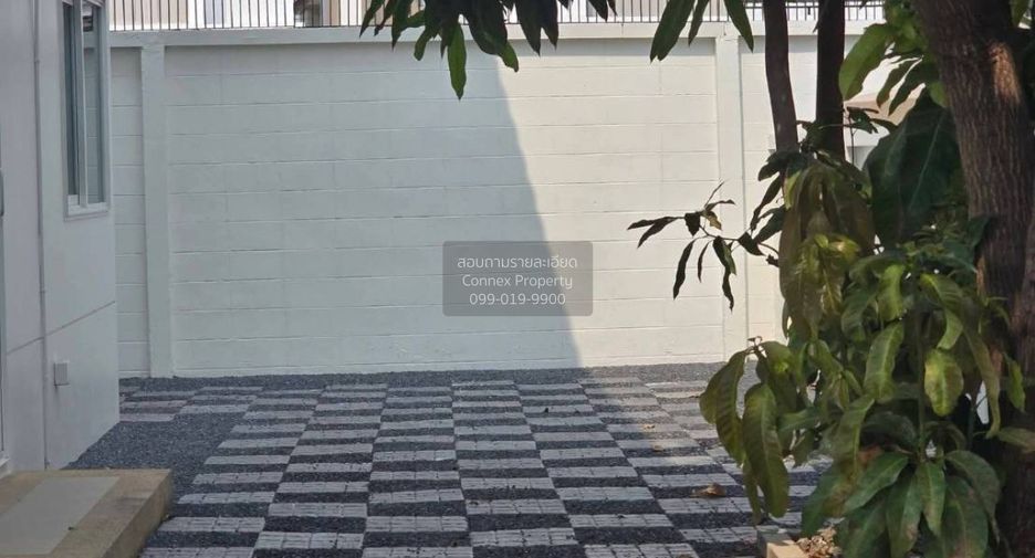 For sale 4 ベッドルーム house in Bang Phli, Samut Prakan