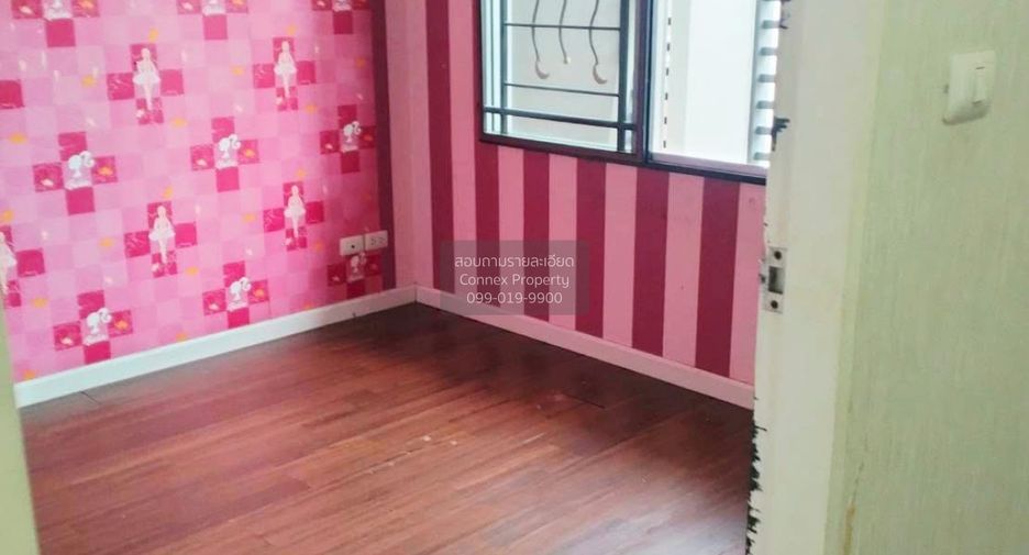 Casa adosada en venta de 3 habitaciones en Lak Si, Bangkok