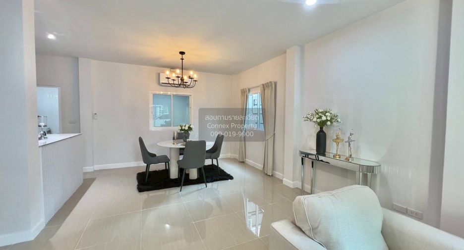 For sale 3 bedrooms house in Khlong Sam Wa, Bangkok