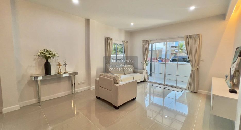 For sale 3 bedrooms house in Khlong Sam Wa, Bangkok