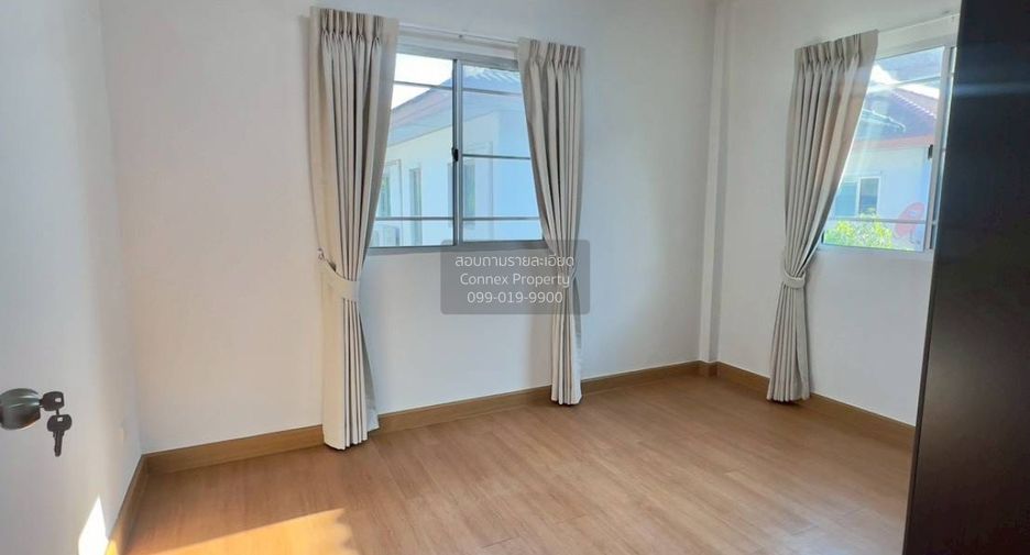 For sale 3 bedrooms house in Khlong Sam Wa, Bangkok